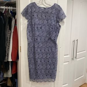 Gun metal gray silver threaded lace cocktail dress w/grey satin lining size 14